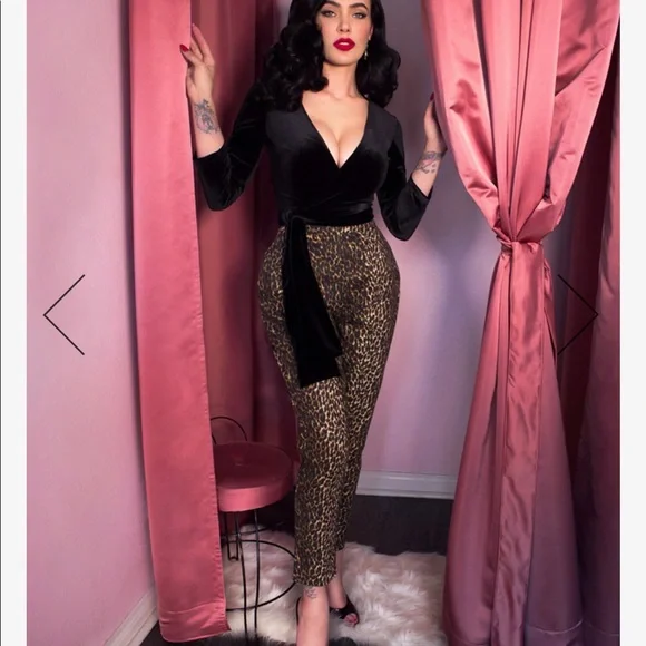 Vixen by Micheline Pitt Leopard Print Pants - Picture 1 of 5